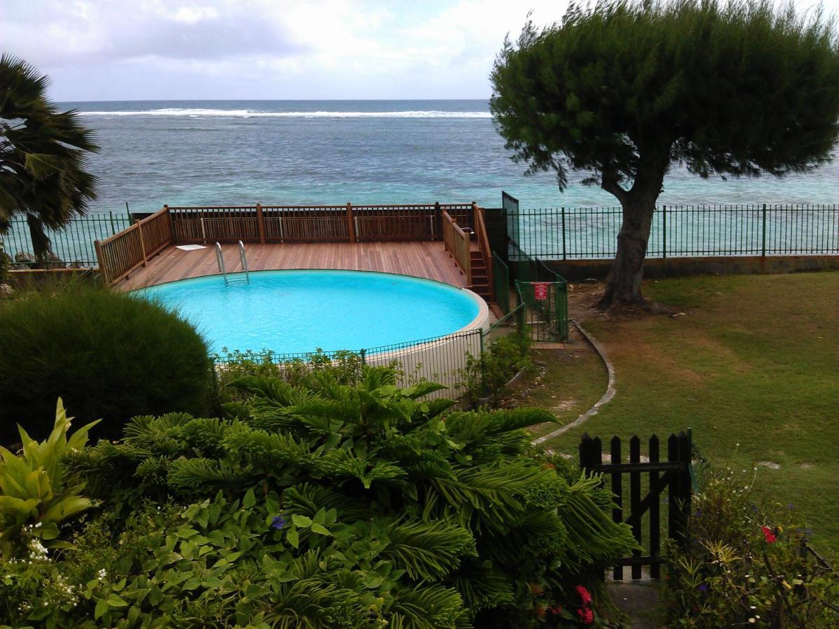 Club Marine Face A La Mer Sainte-Anne  Buitenkant foto