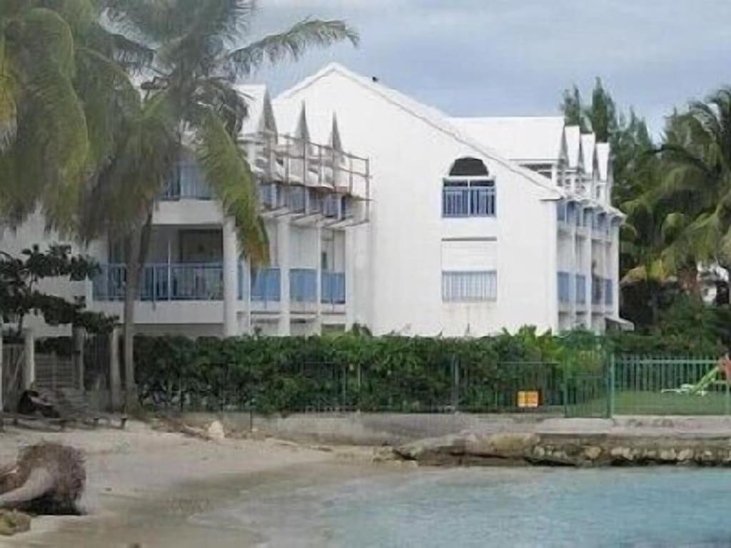 Club Marine Face A La Mer Sainte-Anne  Buitenkant foto